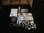 NINTENDO Wii WITH 13 GAMES AND ACCESOIRES