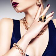 Tips To Keep Your Store Reliable Women Wholesale Jewellery In Business